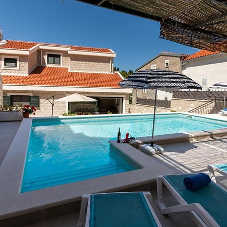 Lovely Home In Klek With House A Panoramic View מראה חיצוני תמונה