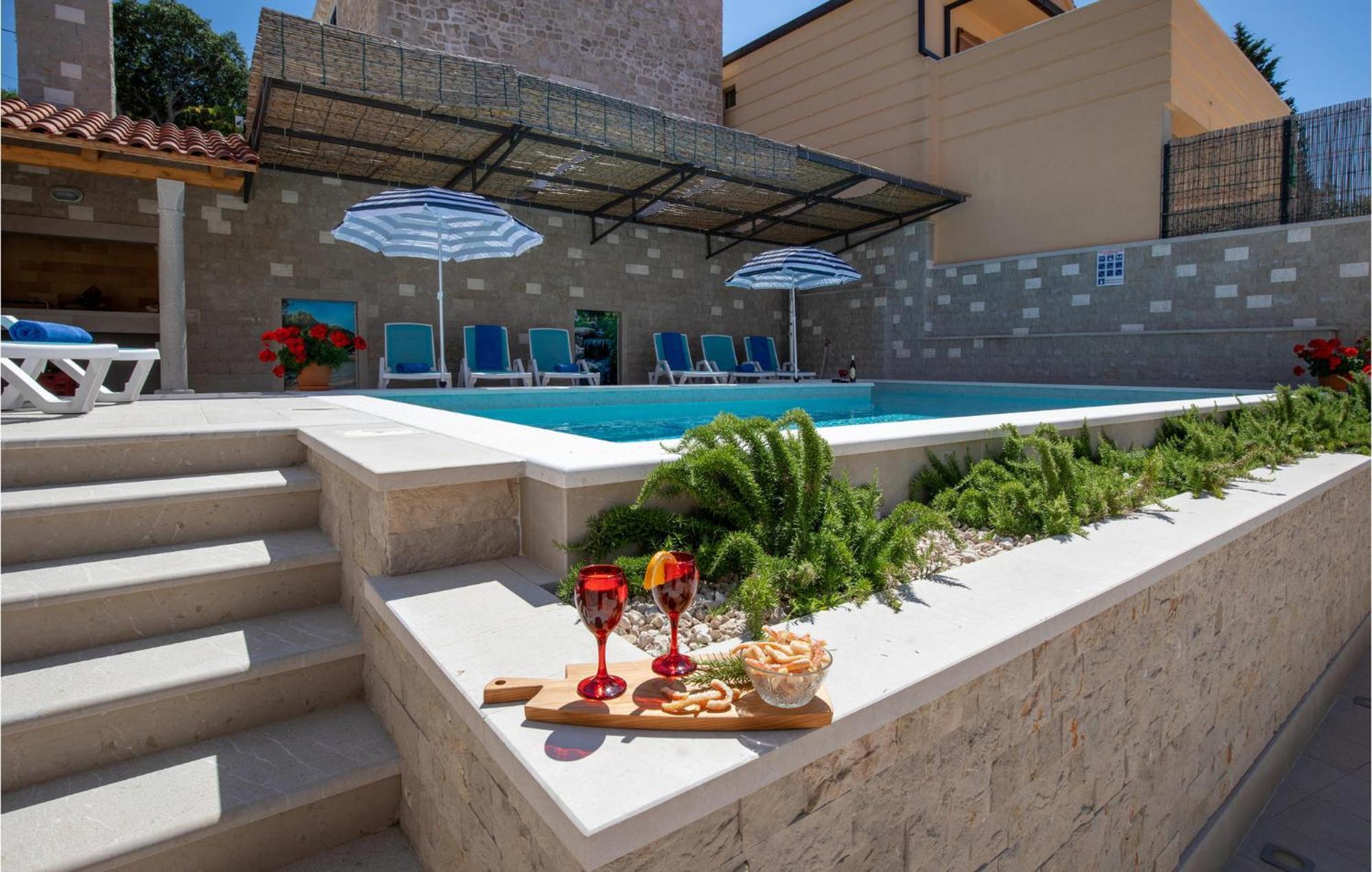 Lovely Home In Klek With House A Panoramic View מראה חיצוני תמונה