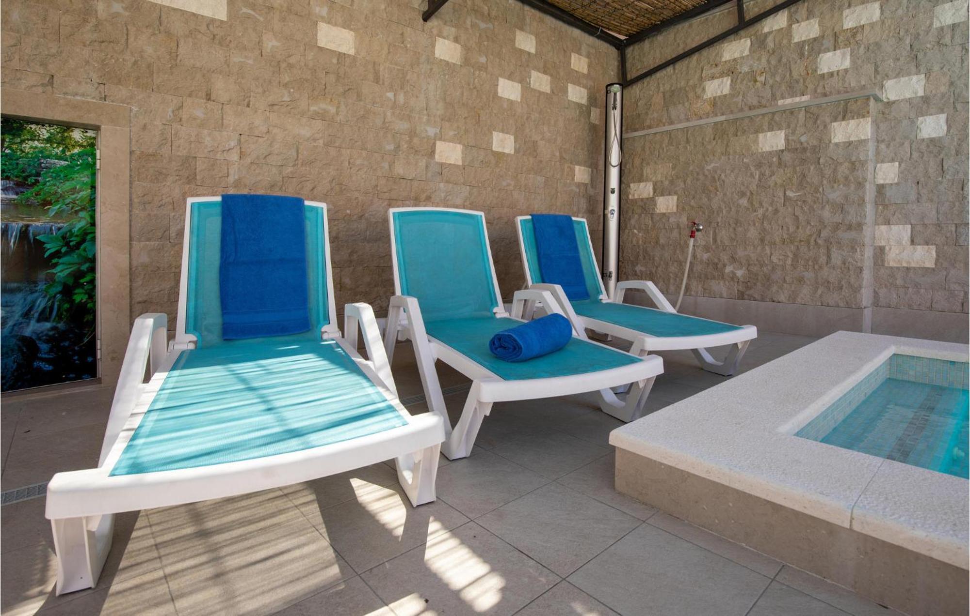 Lovely Home In Klek With House A Panoramic View מראה חיצוני תמונה