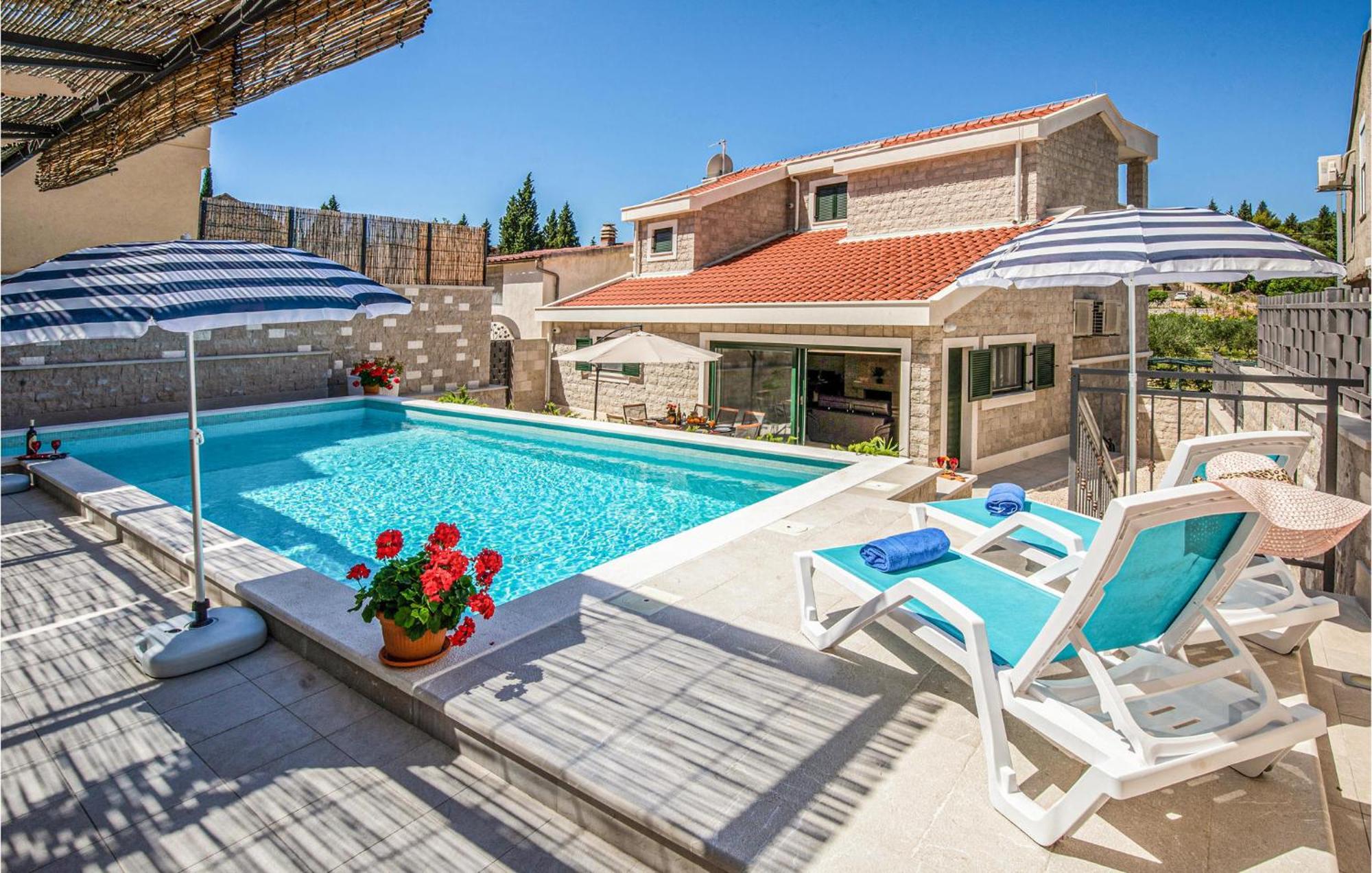 Lovely Home In Klek With House A Panoramic View מראה חיצוני תמונה